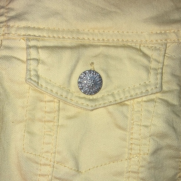 d. Jeans yellow crop jean jacket. Size S - Picture 3 of 6